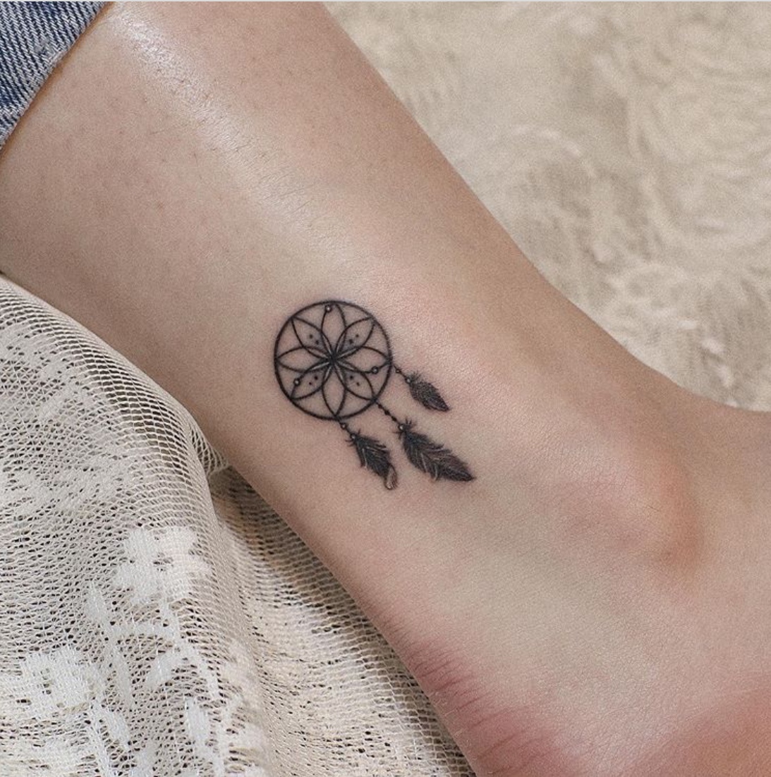 30 Best Dream Catcher Tattoo Designs Meaning 2024 30 Best Dream Catcher Tattoo Designs Meaning 2024